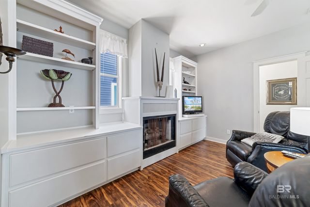 1223 W Beach Boulevard, Gulf Shores, AL 36542