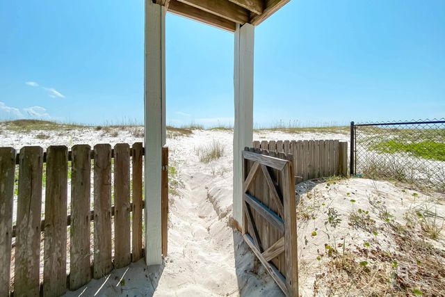 1223 W Beach Boulevard, Gulf Shores, AL 36542