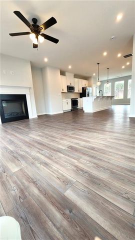 800 Cameron Trail, Acworth, GA 30102