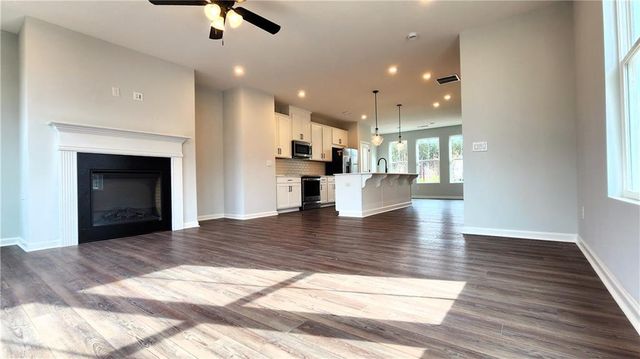 800 Cameron Trail, Acworth, GA 30102