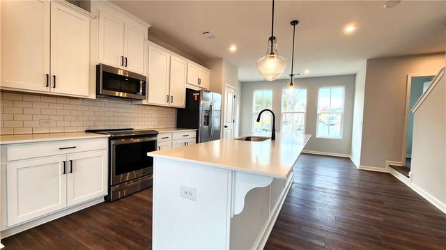 800 Cameron Trail, Acworth, GA 30102