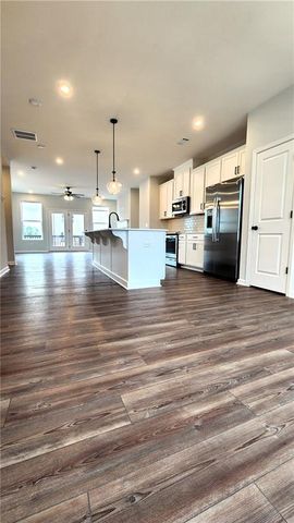 800 Cameron Trail, Acworth, GA 30102