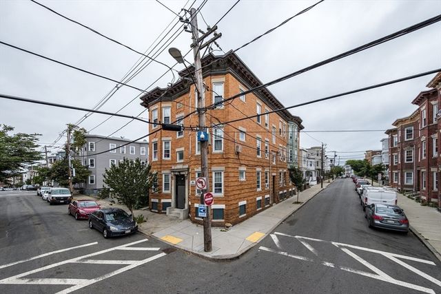 51 Shurtleff 3, Chelsea, MA 02150