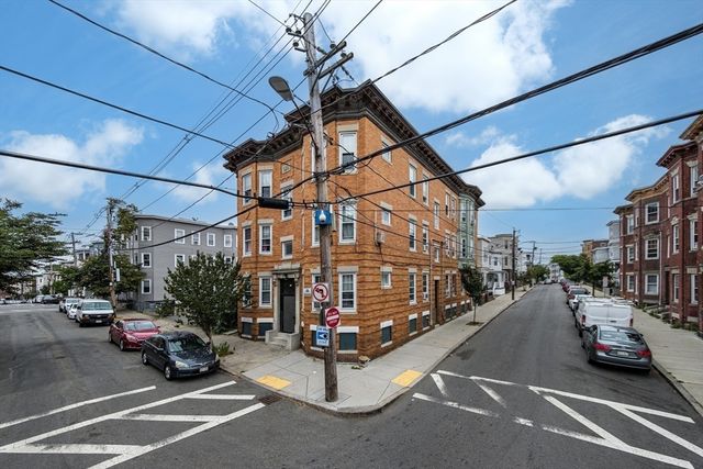 51 Shurtleff 3, Chelsea, MA 02150