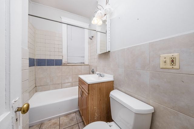 51 Shurtleff 3, Chelsea, MA 02150