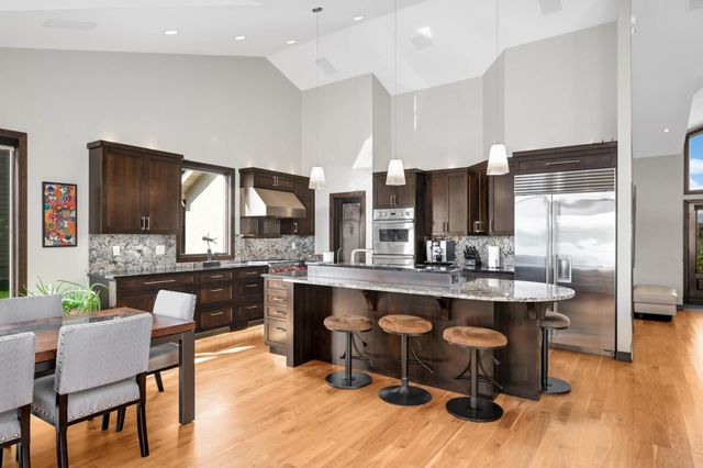 3857 Island View Circle NW, Prior Lake, MN 55372