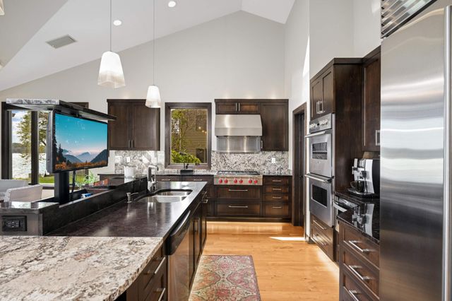 3857 Island View Circle NW, Prior Lake, MN 55372