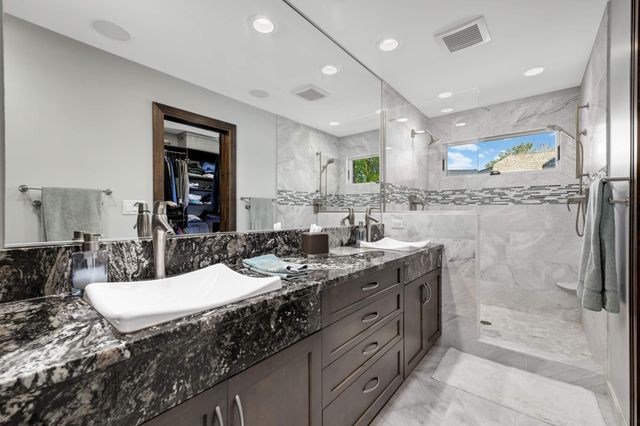 3857 Island View Circle NW, Prior Lake, MN 55372