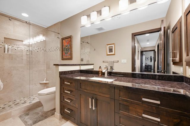 3857 Island View Circle NW, Prior Lake, MN 55372