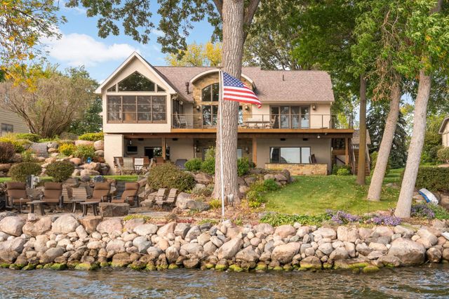 3857 Island View Circle NW, Prior Lake, MN 55372