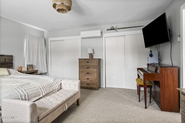 7 Groveland Avenue, Rotterdam, NY 12306