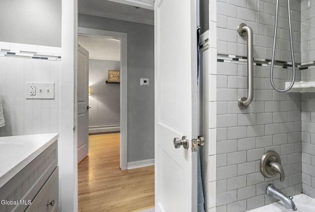 7 Groveland Avenue, Rotterdam, NY 12306