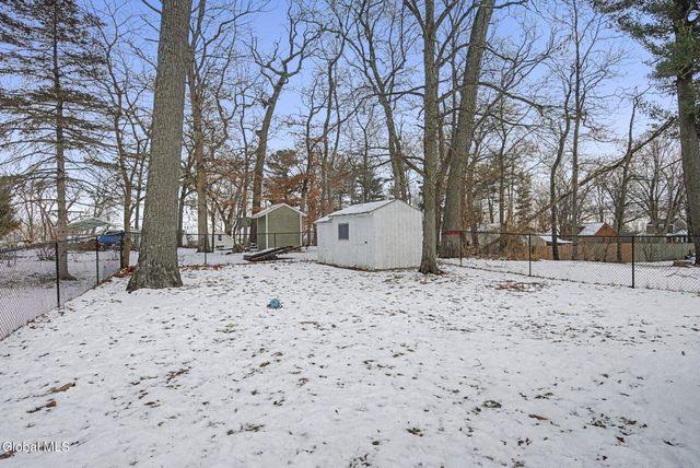 7 Groveland Avenue, Rotterdam, NY 12306