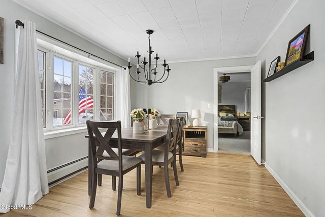 7 Groveland Avenue, Rotterdam, NY 12306