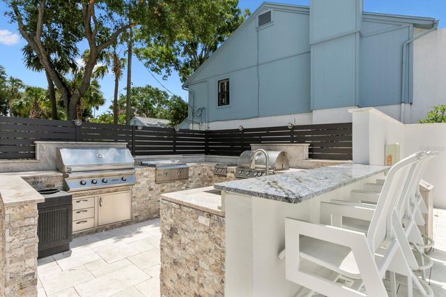 2 ADALIA AVENUE 1002, Tampa, FL 33606