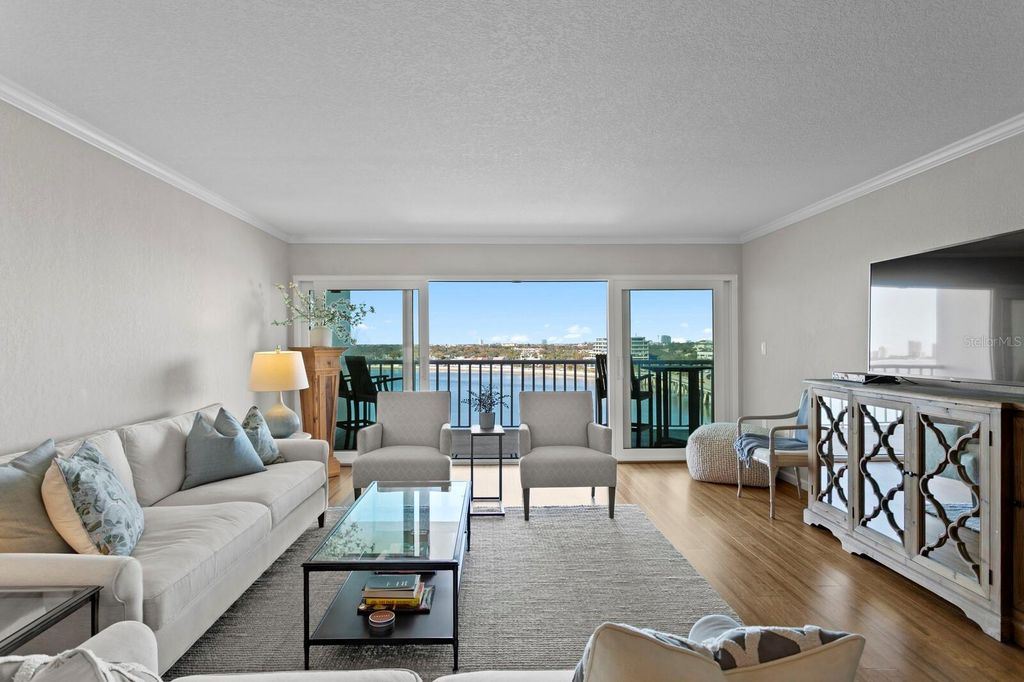 Image 11 of property listing at 2 ADALIA AVENUE 1002, Tampa, FL 33606