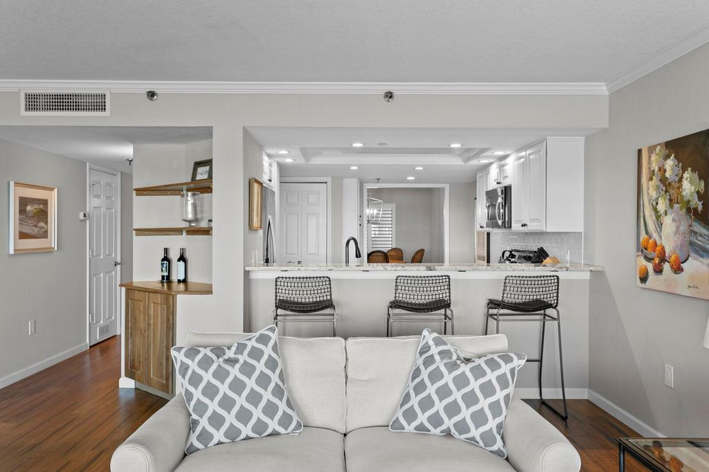 Image 16 of property listing at 2 ADALIA AVENUE 1002, Tampa, FL 33606