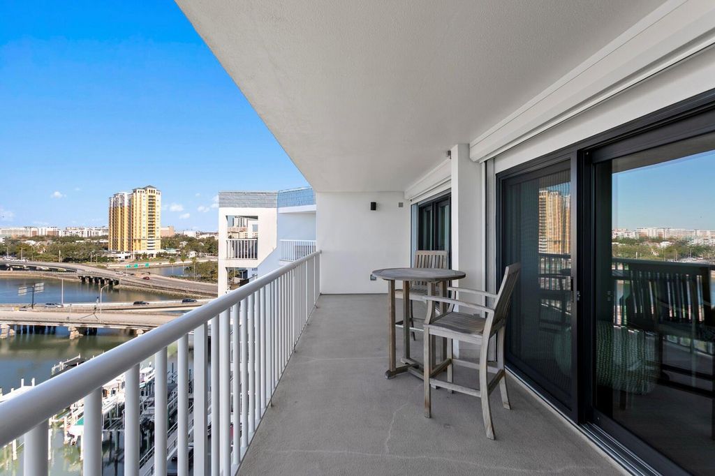 Image 37 of property listing at 2 ADALIA AVENUE 1002, Tampa, FL 33606