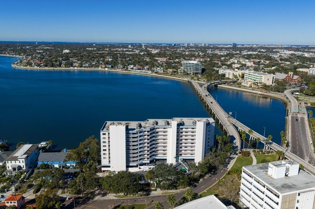 Image 64 of property listing at 2 ADALIA AVENUE 1002, Tampa, FL 33606