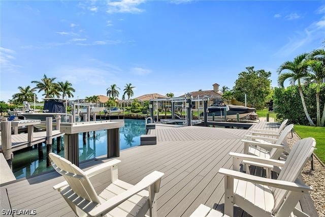 1276 Treasure CT, Marco Island, FL 34145