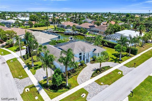 1276 Treasure CT, Marco Island, FL 34145