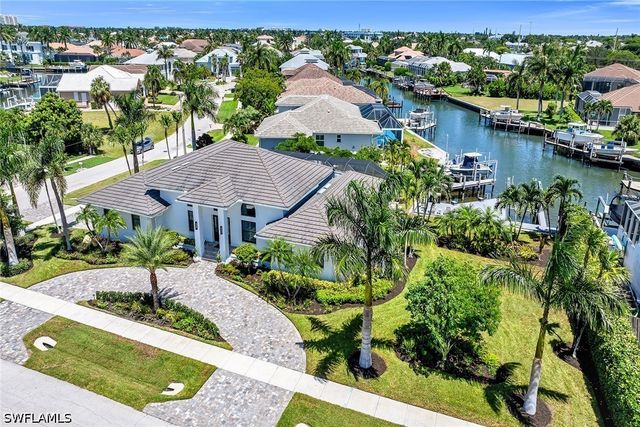 1276 Treasure CT, Marco Island, FL 34145