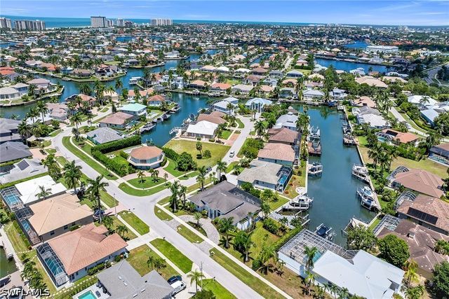 1276 Treasure CT, Marco Island, FL 34145