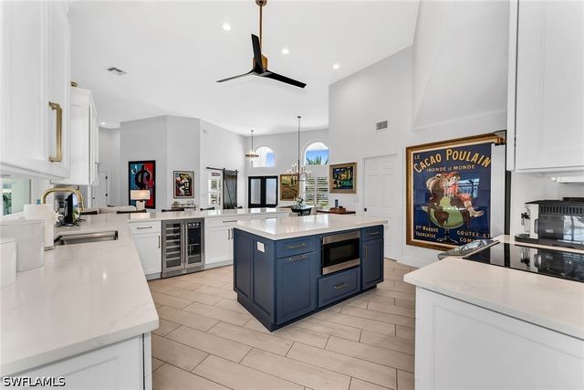 1276 Treasure CT, Marco Island, FL 34145