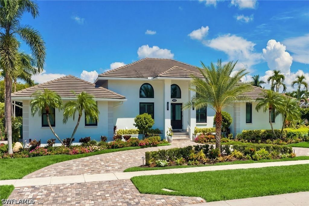 1276 Treasure CT, Marco Island, FL 34145