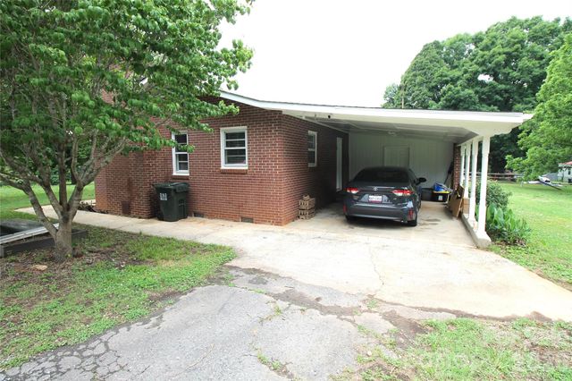 203 Ratchford Farm Road, Gastonia, NC 28056