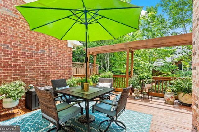 2424 Loxford Lane, Alpharetta, GA 30009