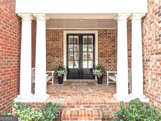 2424 Loxford Lane, Alpharetta, GA 30009