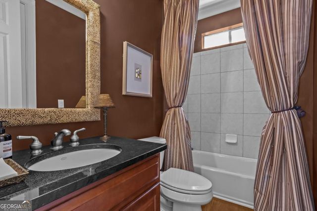 2424 Loxford Lane, Alpharetta, GA 30009