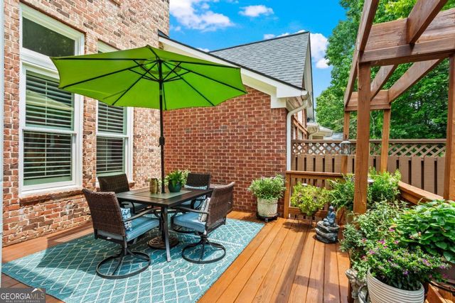 2424 Loxford Lane, Alpharetta, GA 30009