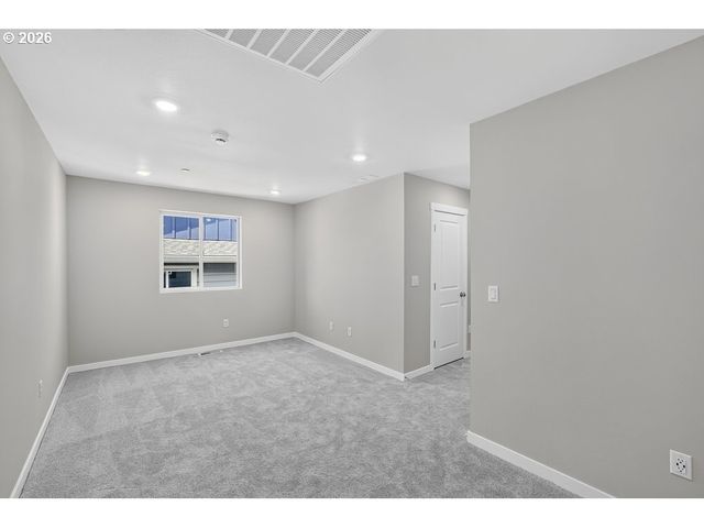 3695 Sw KNAPP Dr, Gresham, OR 97080