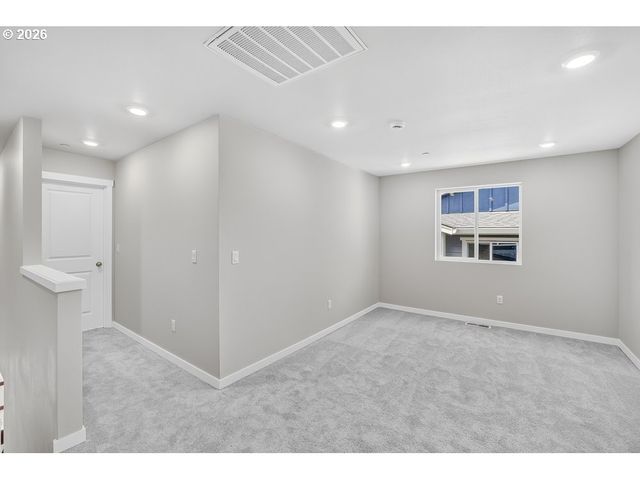 3695 Sw KNAPP Dr, Gresham, OR 97080