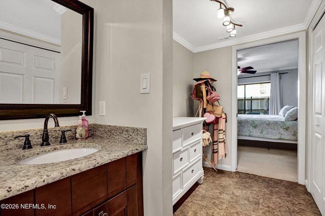 10105 S LEISURE Lane 3, Jacksonville, FL 32256