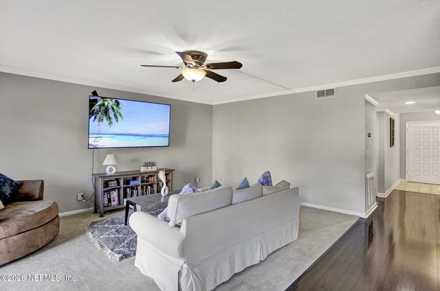 10105 S LEISURE Lane 3, Jacksonville, FL 32256