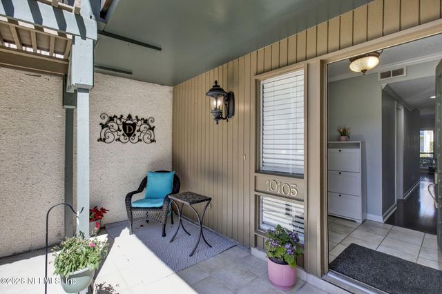 10105 S LEISURE Lane 3, Jacksonville, FL 32256