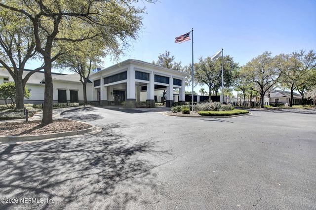 10105 S LEISURE Lane 3, Jacksonville, FL 32256