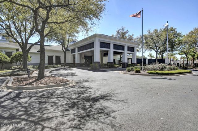 10105 S LEISURE Lane 3, Jacksonville, FL 32256
