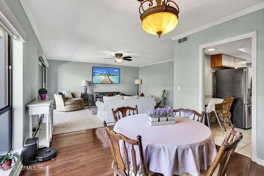 10105 S LEISURE Lane 3, Jacksonville, FL 32256