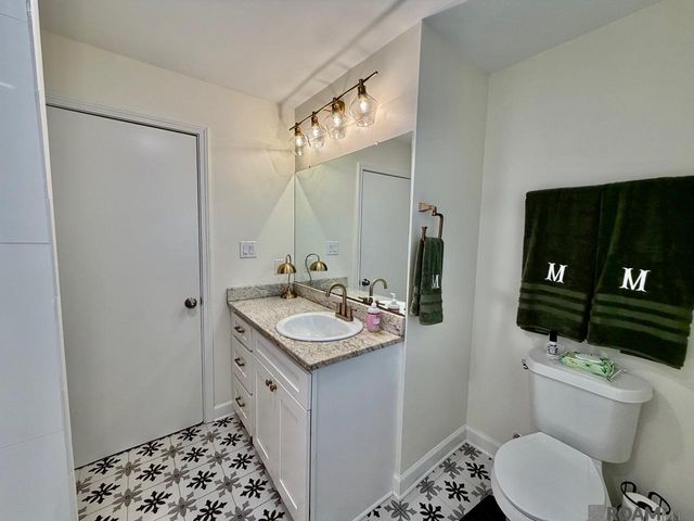 4836 Woodside Dr, Baton Rouge, LA 70808