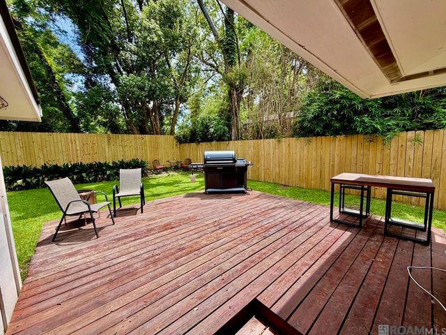 4836 Woodside Dr, Baton Rouge, LA 70808