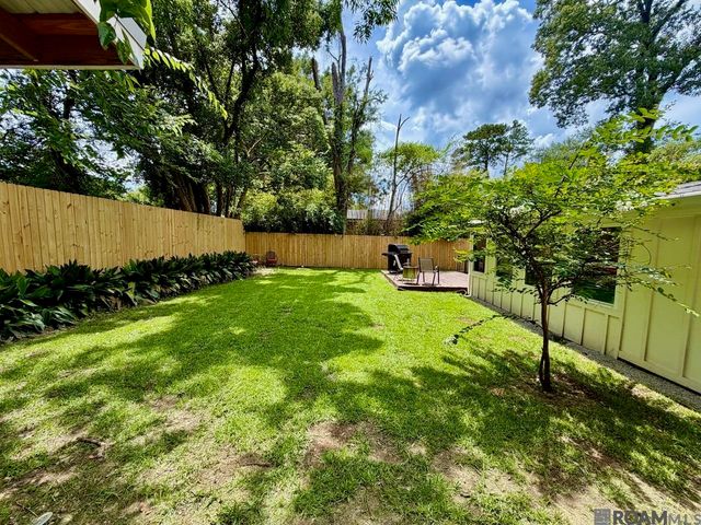 4836 Woodside Dr, Baton Rouge, LA 70808