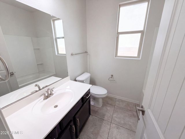 2518 E FAWN Drive, Phoenix, AZ 85042