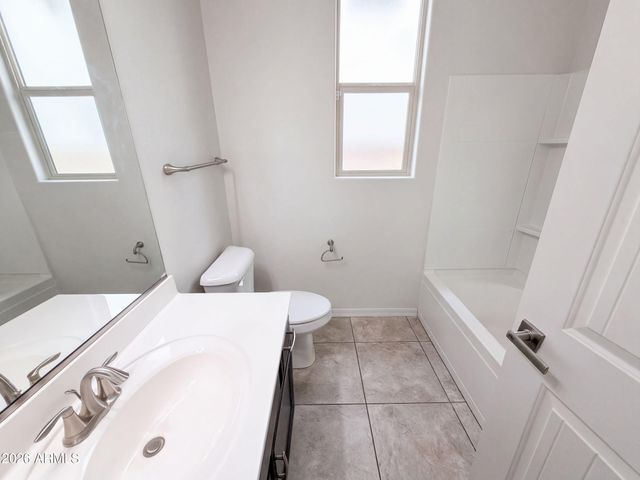 2518 E FAWN Drive, Phoenix, AZ 85042