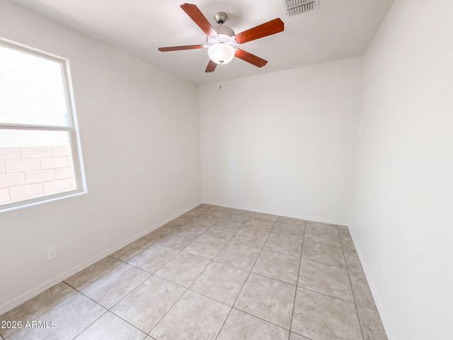 2518 E FAWN Drive, Phoenix, AZ 85042