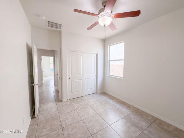 2518 E FAWN Drive, Phoenix, AZ 85042