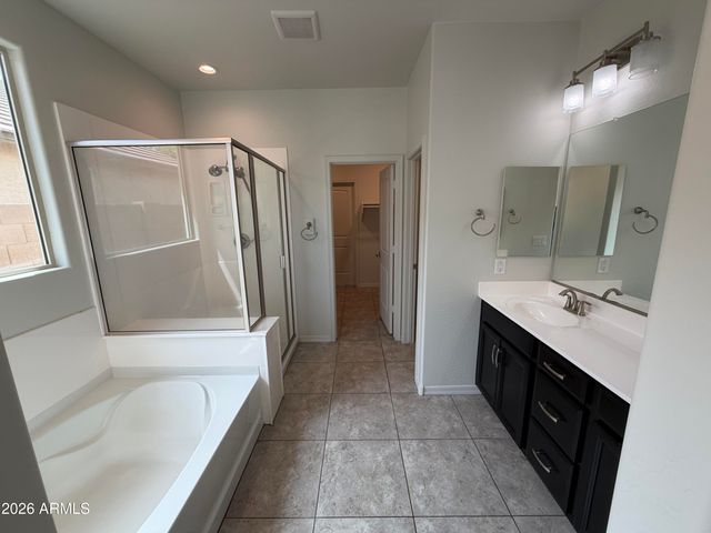 2518 E FAWN Drive, Phoenix, AZ 85042